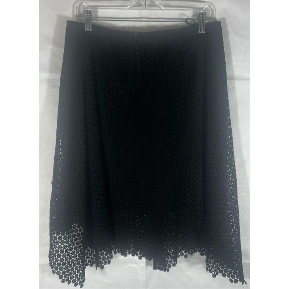 Elie Tahari eyelet medallion lace A Line skirt - Picture 2 of 3